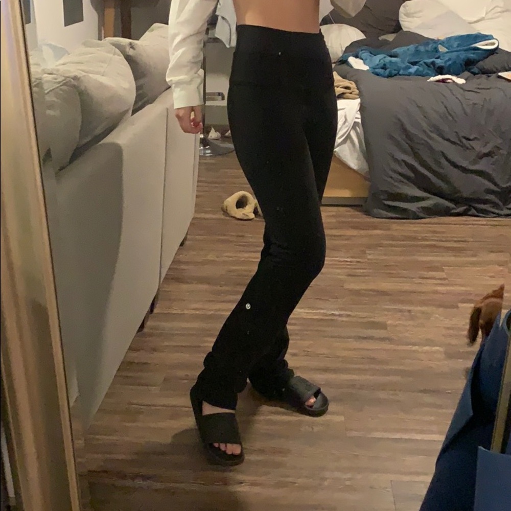 Lululemon black pants 4